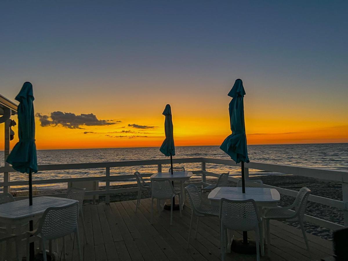 Pearl Beach Inn イングルウッド エクステリア 写真